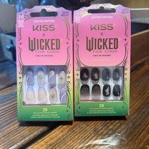 Limited Edition Wicked x Kiss Collection Press-On Nails set of 2 NEW
